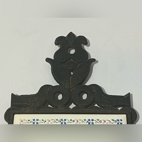 Vintage Ceramic Tile Cast Iron Tricket Hot Plate Home Decor  To A Friend’s House - Picture 9 of 9